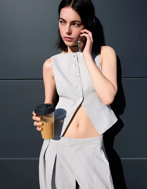 Жилет облегающего кроя