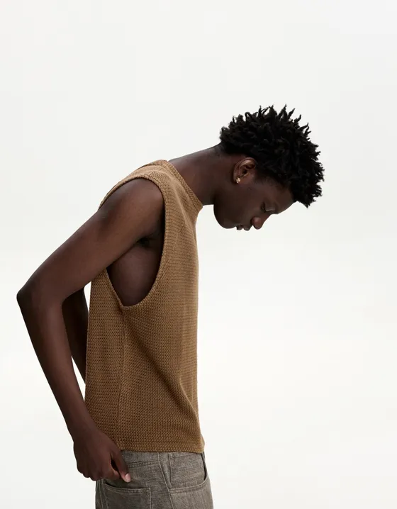 Футболка свободного кроя без рукавов