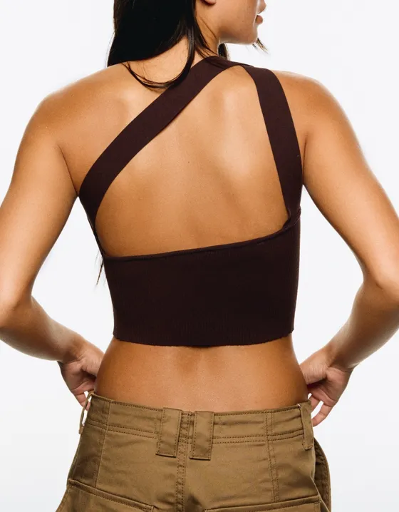 Топ асимметричного кроя