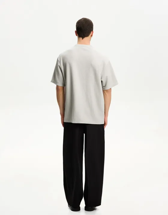 Футболка из жатой ткани