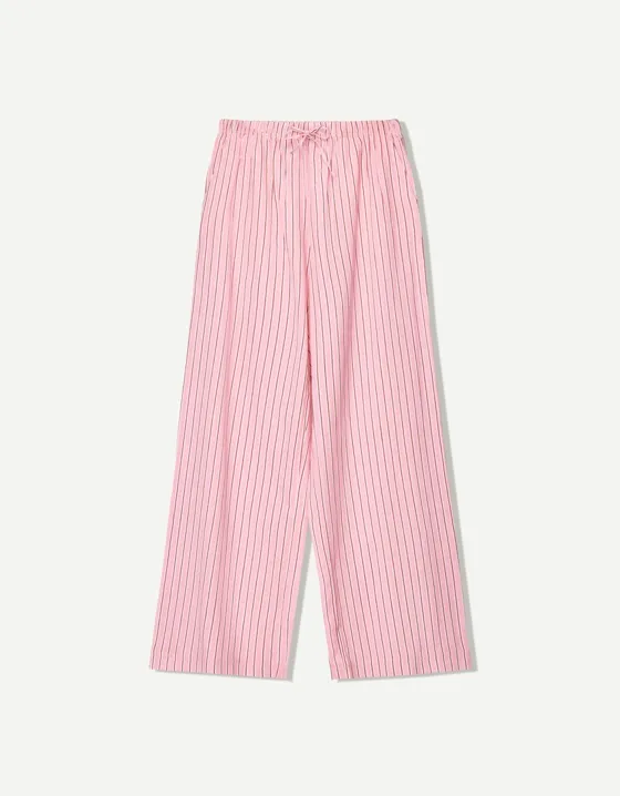 Брюки с широкими штанинами