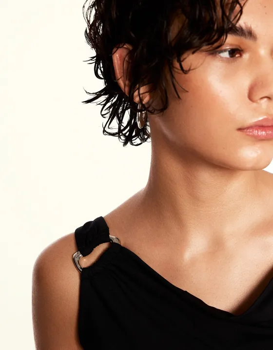 Топ асимметричного кроя на бретелях