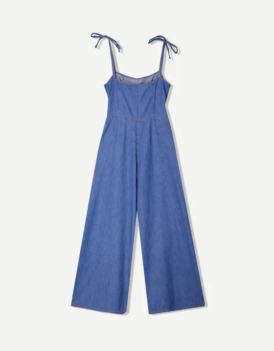 Джинсовый комбинезон