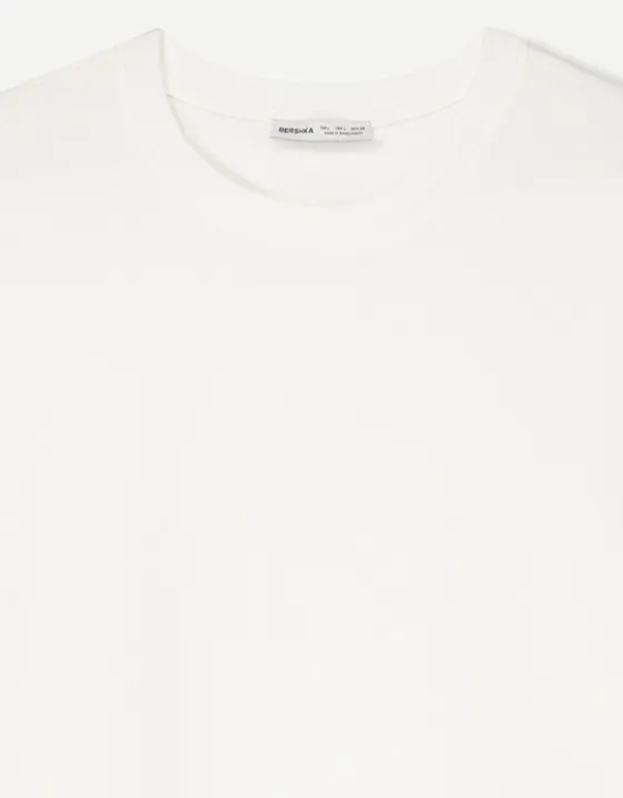 Футболка из плотного хлопка