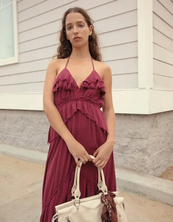 Платье макси из рельефной ткани с воланами