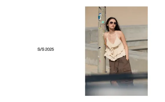 Топ на бретелях из рельефной ткани с воланами