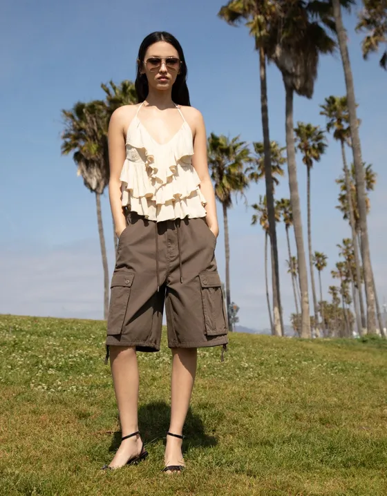 Топ на бретелях из рельефной ткани с воланами