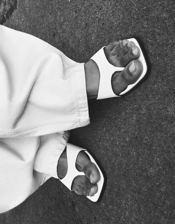 Туфли без задников на каблуке