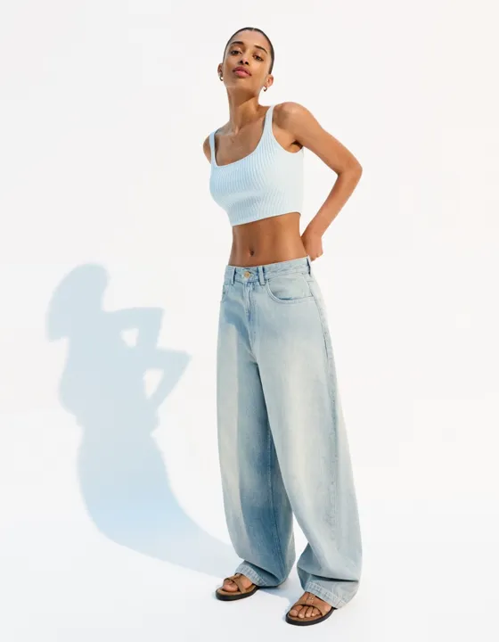 Джинсы-бананы