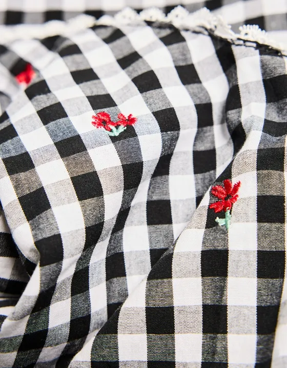 Сумка в клетку виши с цветочной вышивкой