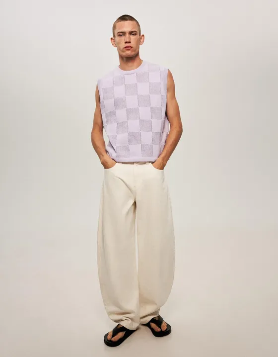 Жилет геометрического кроя в клетку