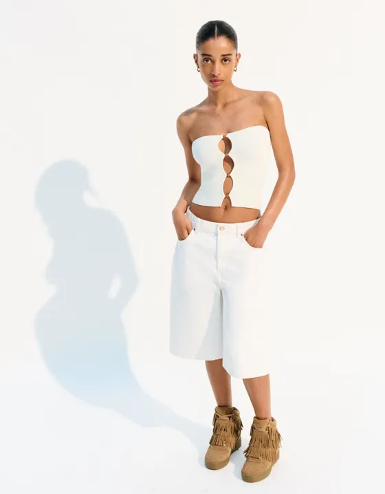 Топ бандо с вырезами