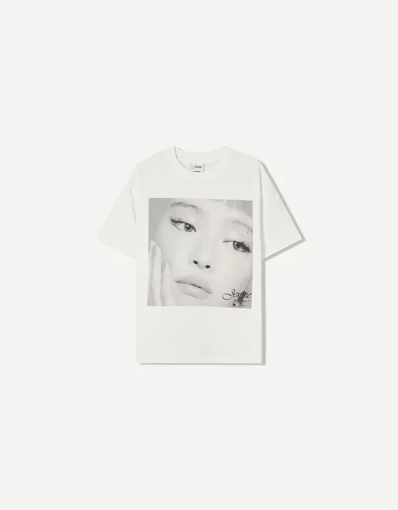 Футболка Jennie