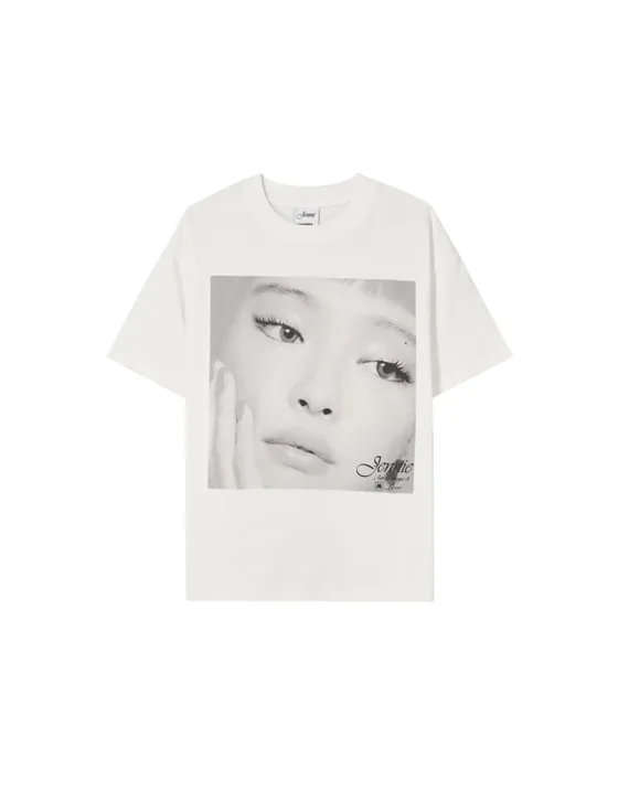 Футболка Jennie