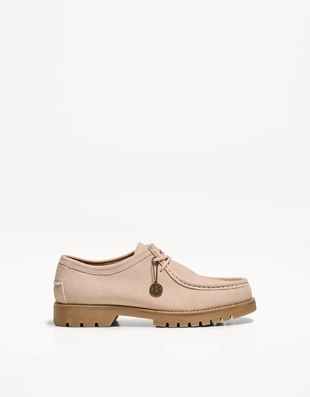 Замшевые палубные туфли с брелоком- Заказать в России